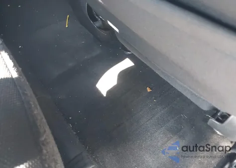 2009 Ford Escape Xlt z USA, uszkodzony, nr VIN 1FMCU03709KA99491